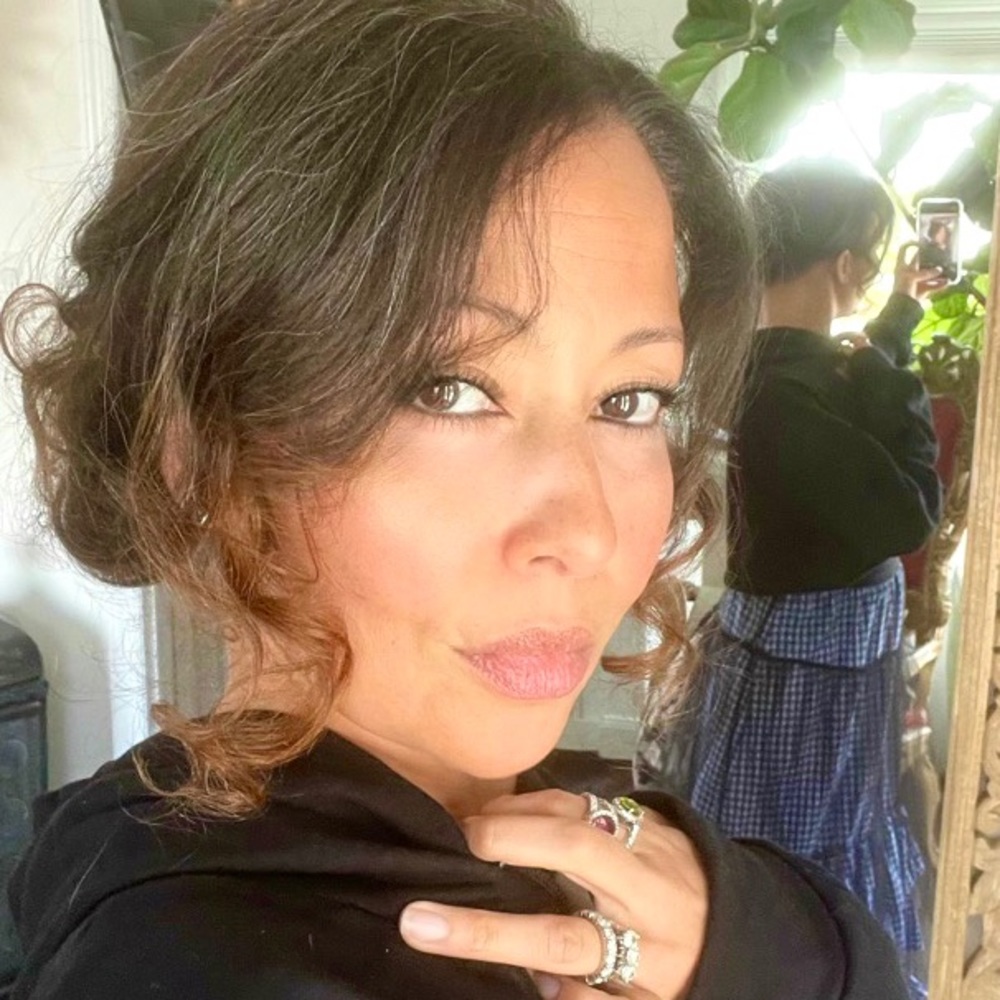 Meet your Posher, Crystal